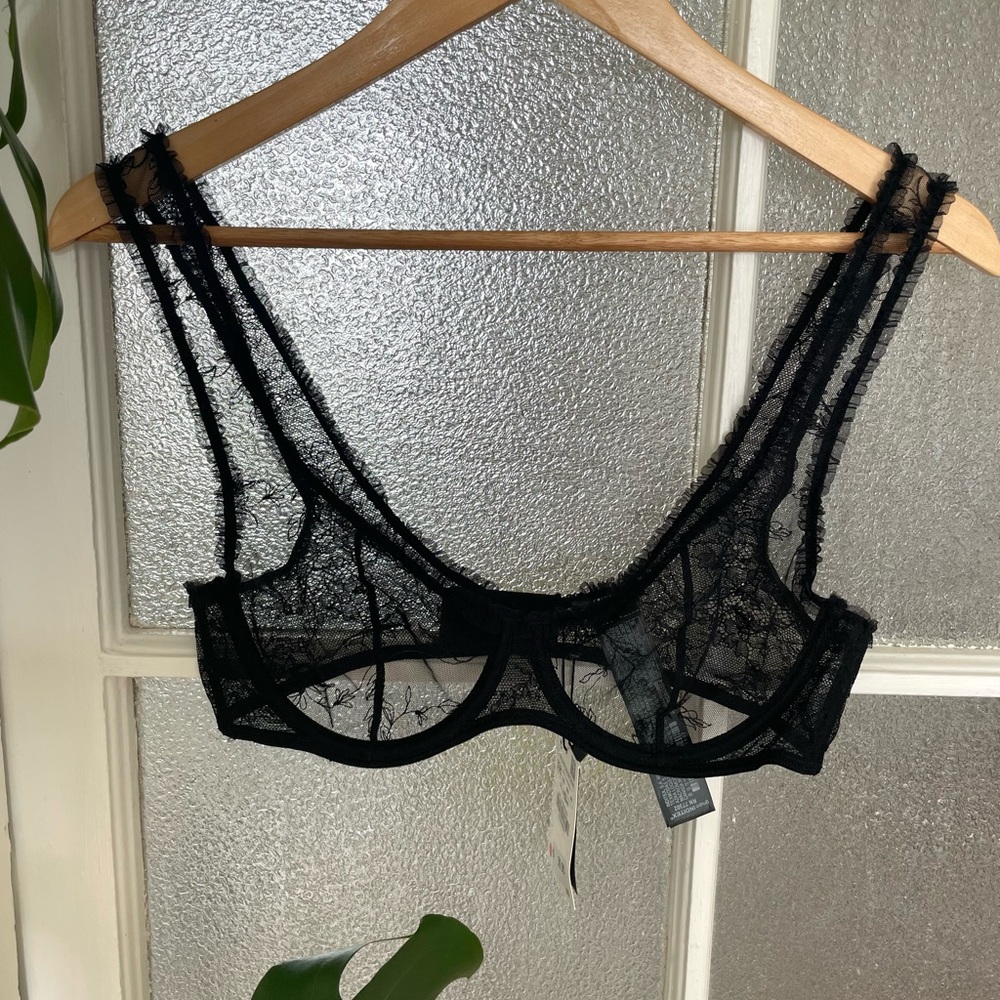 Black Zara lace bra